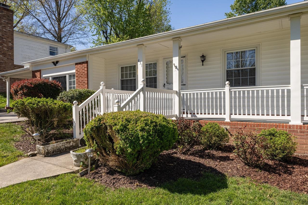 431 WEST AVE, HARRISONBURG, Virginia 22801, 3 Bedrooms Bedrooms, ,2 BathroomsBathrooms,Residential,431 WEST AVE,664100 MLS # 664100