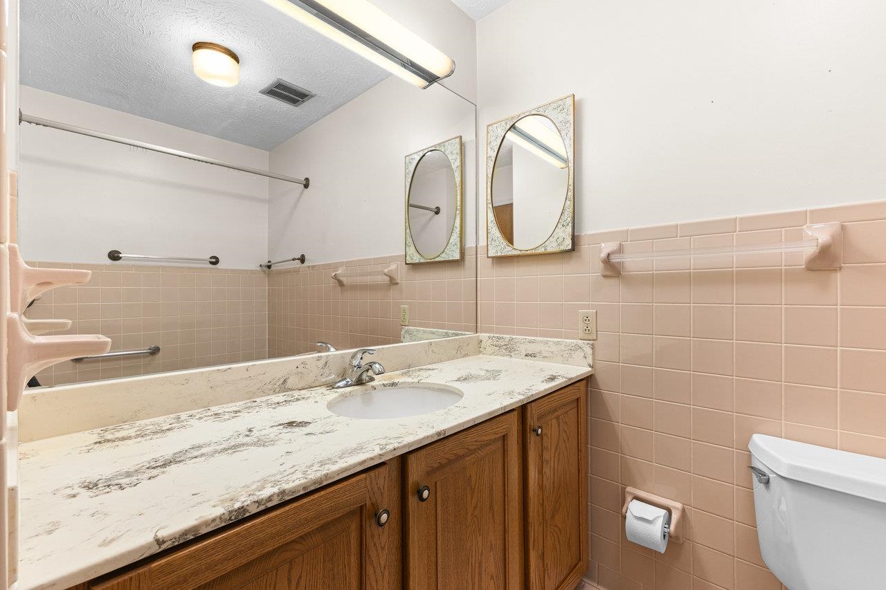 431 WEST AVE, HARRISONBURG, Virginia 22801, 3 Bedrooms Bedrooms, ,2 BathroomsBathrooms,Residential,431 WEST AVE,664100 MLS # 664100