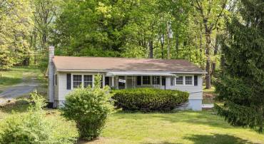 1074 GREENDALE RD, HARRISONBURG, Virginia 22801, 3 Bedrooms Bedrooms, ,1 BathroomBathrooms,Residential,1074 GREENDALE RD,664106 MLS # 664106