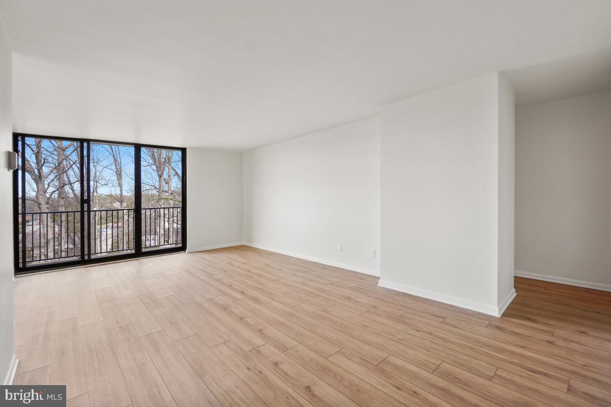 600 ROOSEVELT BLVD #316, FALLS CHURCH, Virginia 22044, 2 Bedrooms Bedrooms, 4 Rooms Rooms,1 BathroomBathrooms,Residential,For sale,600 ROOSEVELT BLVD #316,VAFA2002864 MLS # VAFA2002864