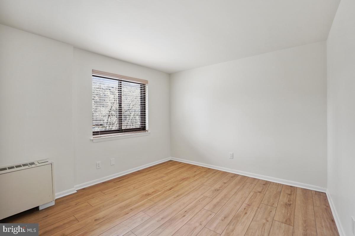 600 ROOSEVELT BLVD #316, FALLS CHURCH, Virginia 22044, 2 Bedrooms Bedrooms, 4 Rooms Rooms,1 BathroomBathrooms,Residential,For sale,600 ROOSEVELT BLVD #316,VAFA2002864 MLS # VAFA2002864