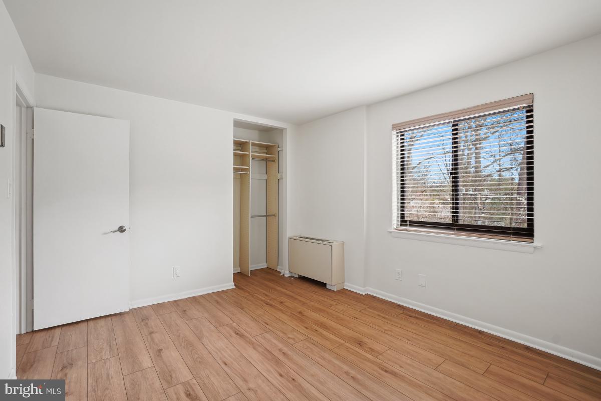 600 ROOSEVELT BLVD #316, FALLS CHURCH, Virginia 22044, 2 Bedrooms Bedrooms, 4 Rooms Rooms,1 BathroomBathrooms,Residential,For sale,600 ROOSEVELT BLVD #316,VAFA2002864 MLS # VAFA2002864