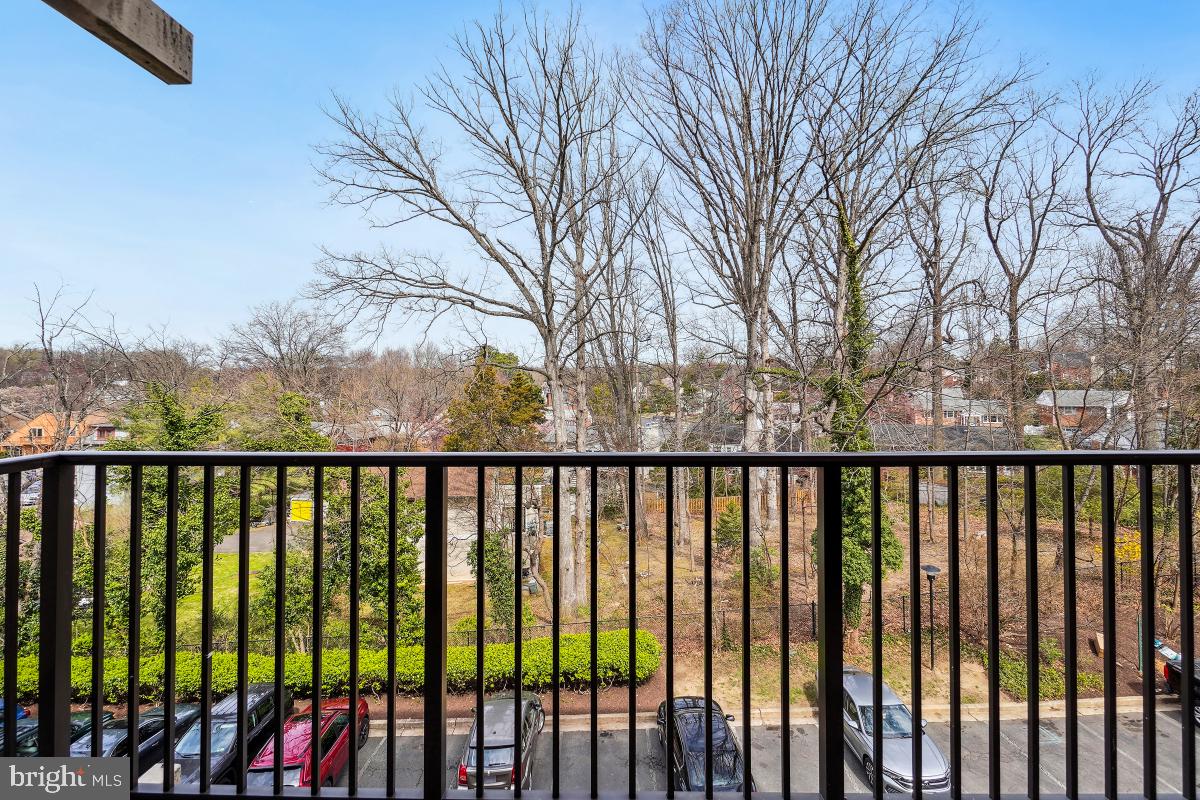600 ROOSEVELT BLVD #316, FALLS CHURCH, Virginia 22044, 2 Bedrooms Bedrooms, 4 Rooms Rooms,1 BathroomBathrooms,Residential,For sale,600 ROOSEVELT BLVD #316,VAFA2002864 MLS # VAFA2002864