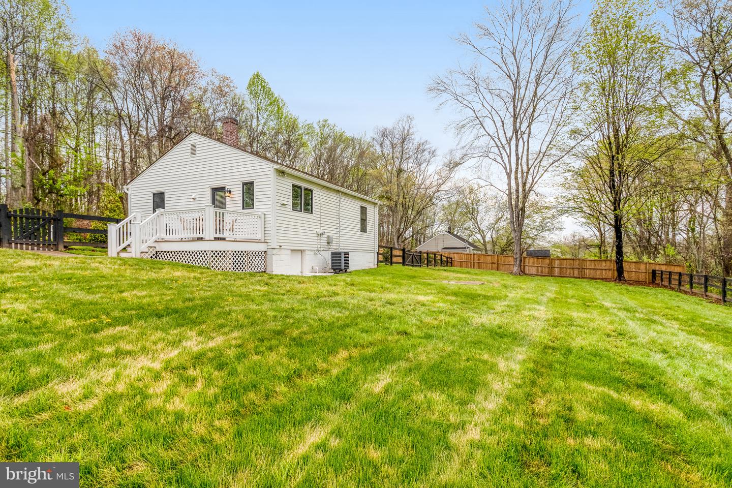 8217 BUCKLAND MILL RD, GAINESVILLE, Virginia 20155, 2 Bedrooms Bedrooms, ,1 BathroomBathrooms,Residential,For sale,8217 BUCKLAND MILL RD,VAPW2090730 MLS # VAPW2090730