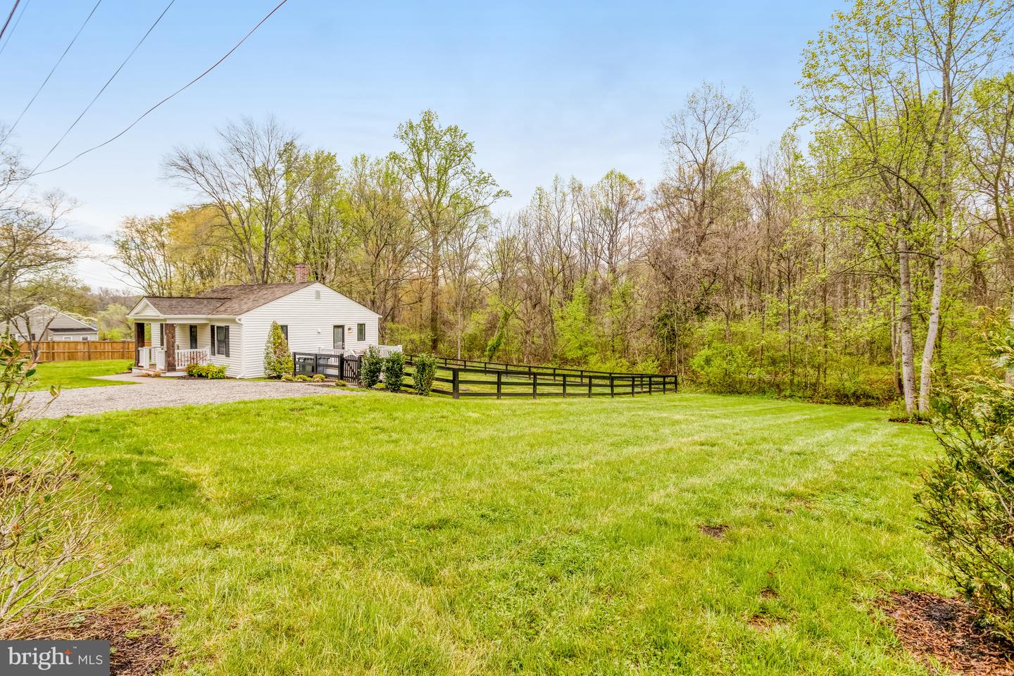 8217 BUCKLAND MILL RD, GAINESVILLE, Virginia 20155, 2 Bedrooms Bedrooms, ,1 BathroomBathrooms,Residential,For sale,8217 BUCKLAND MILL RD,VAPW2090730 MLS # VAPW2090730
