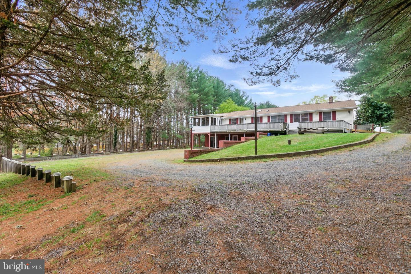 6014 GERMANTOWN RD, MIDLAND, Virginia 22728, 4 Bedrooms Bedrooms, ,2 BathroomsBathrooms,Residential,For sale,6014 GERMANTOWN RD,VAFQ2016024 MLS # VAFQ2016024