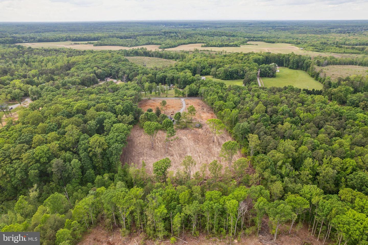 19316 LANDORA BRIDGE RD, RUTHER GLEN, Virginia 22546, 3 Bedrooms Bedrooms, 8 Rooms Rooms,2 BathroomsBathrooms,Residential,For sale,19316 LANDORA BRIDGE RD,VAHA2000958 MLS # VAHA2000958