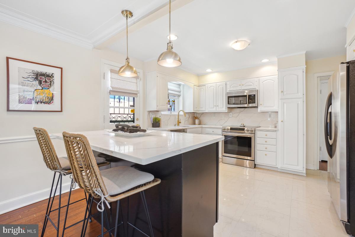 1801 PRIMROSE RD NW, WASHINGTON, District Of Columbia 20012, 5 Bedrooms Bedrooms, ,4 BathroomsBathrooms,Residential,For sale,1801 PRIMROSE RD NW,DCDC2194700 MLS # DCDC2194700