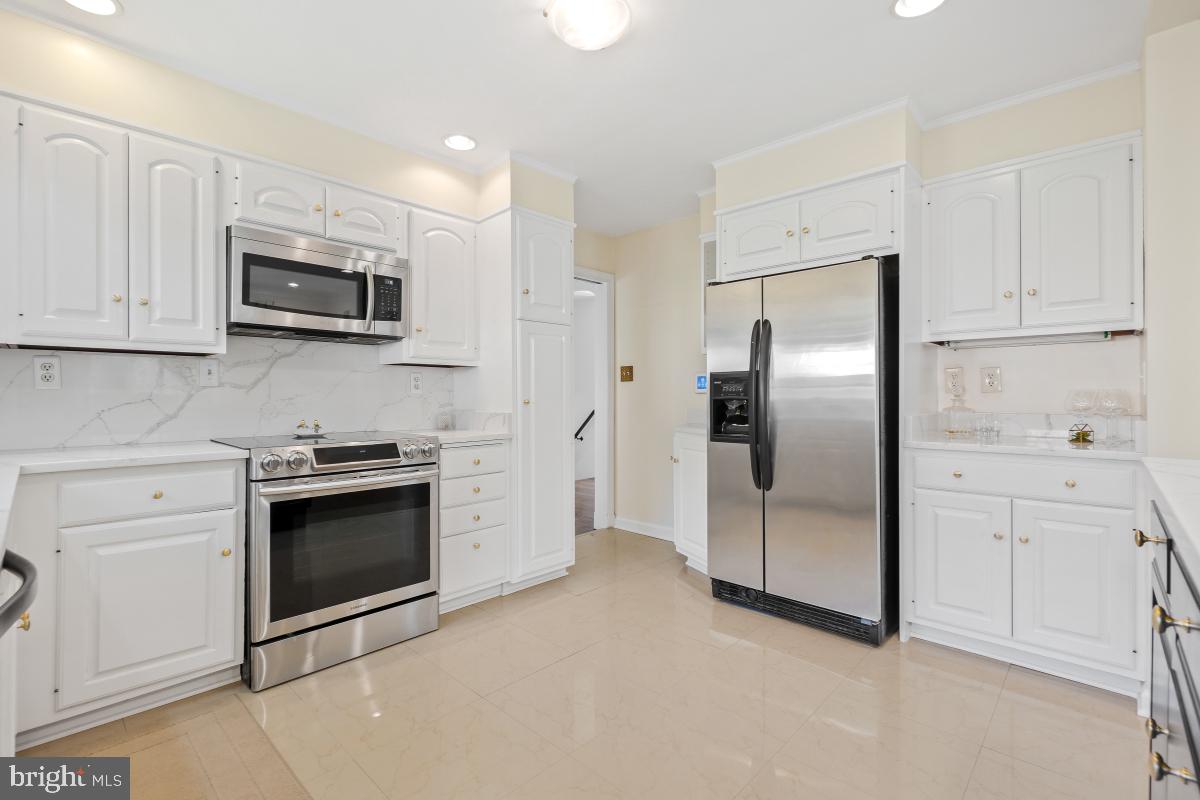 1801 PRIMROSE RD NW, WASHINGTON, District Of Columbia 20012, 5 Bedrooms Bedrooms, ,4 BathroomsBathrooms,Residential,For sale,1801 PRIMROSE RD NW,DCDC2194700 MLS # DCDC2194700