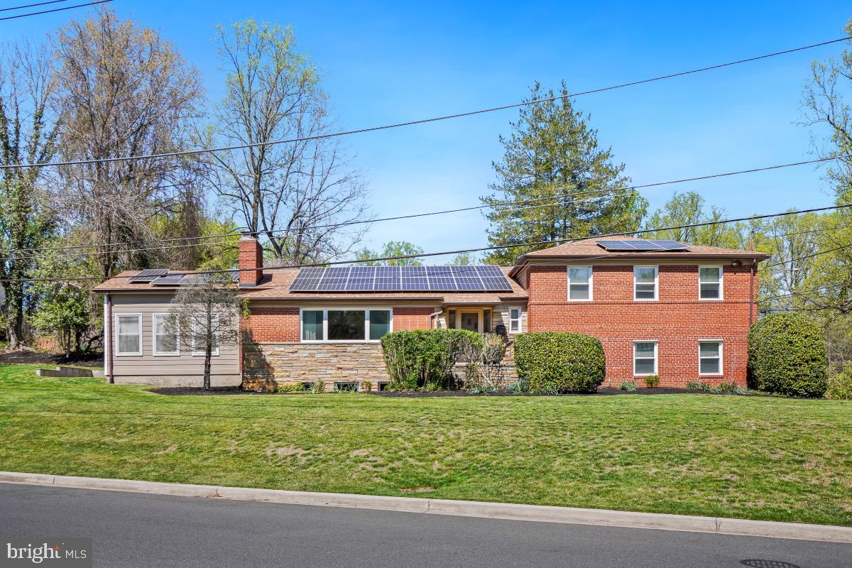 1801 PRIMROSE RD NW, WASHINGTON, District Of Columbia 20012, 5 Bedrooms Bedrooms, ,4 BathroomsBathrooms,Residential,For sale,1801 PRIMROSE RD NW,DCDC2194700 MLS # DCDC2194700