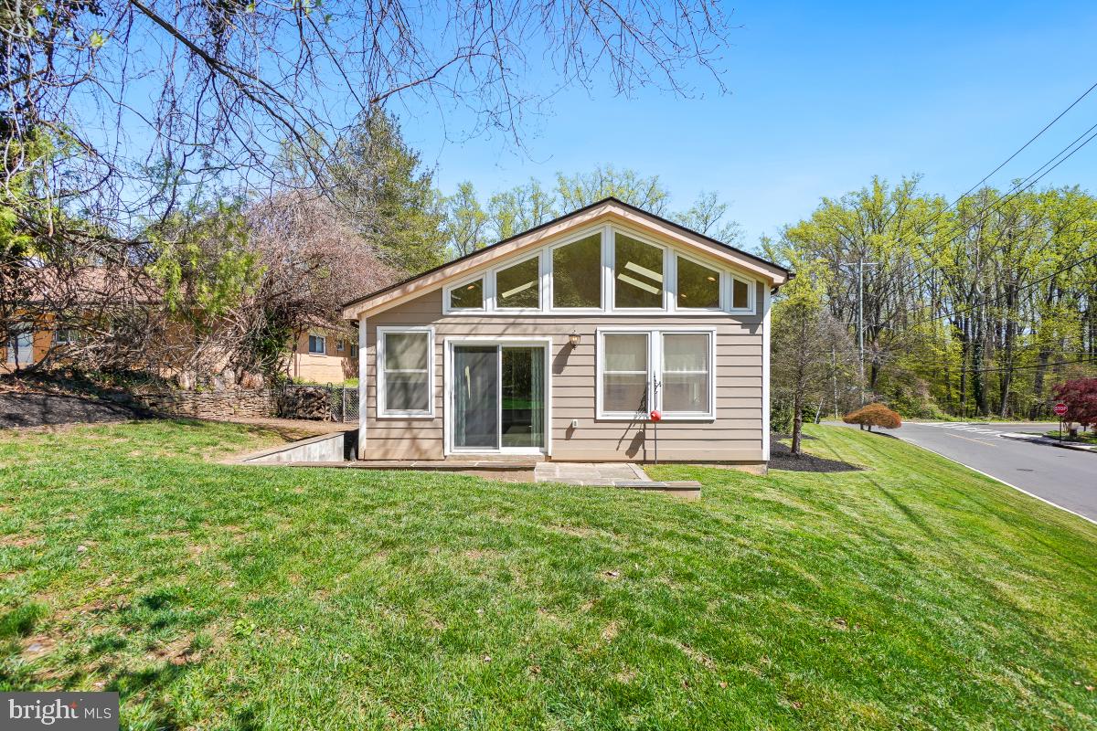 1801 PRIMROSE RD NW, WASHINGTON, District Of Columbia 20012, 5 Bedrooms Bedrooms, ,4 BathroomsBathrooms,Residential,For sale,1801 PRIMROSE RD NW,DCDC2194700 MLS # DCDC2194700