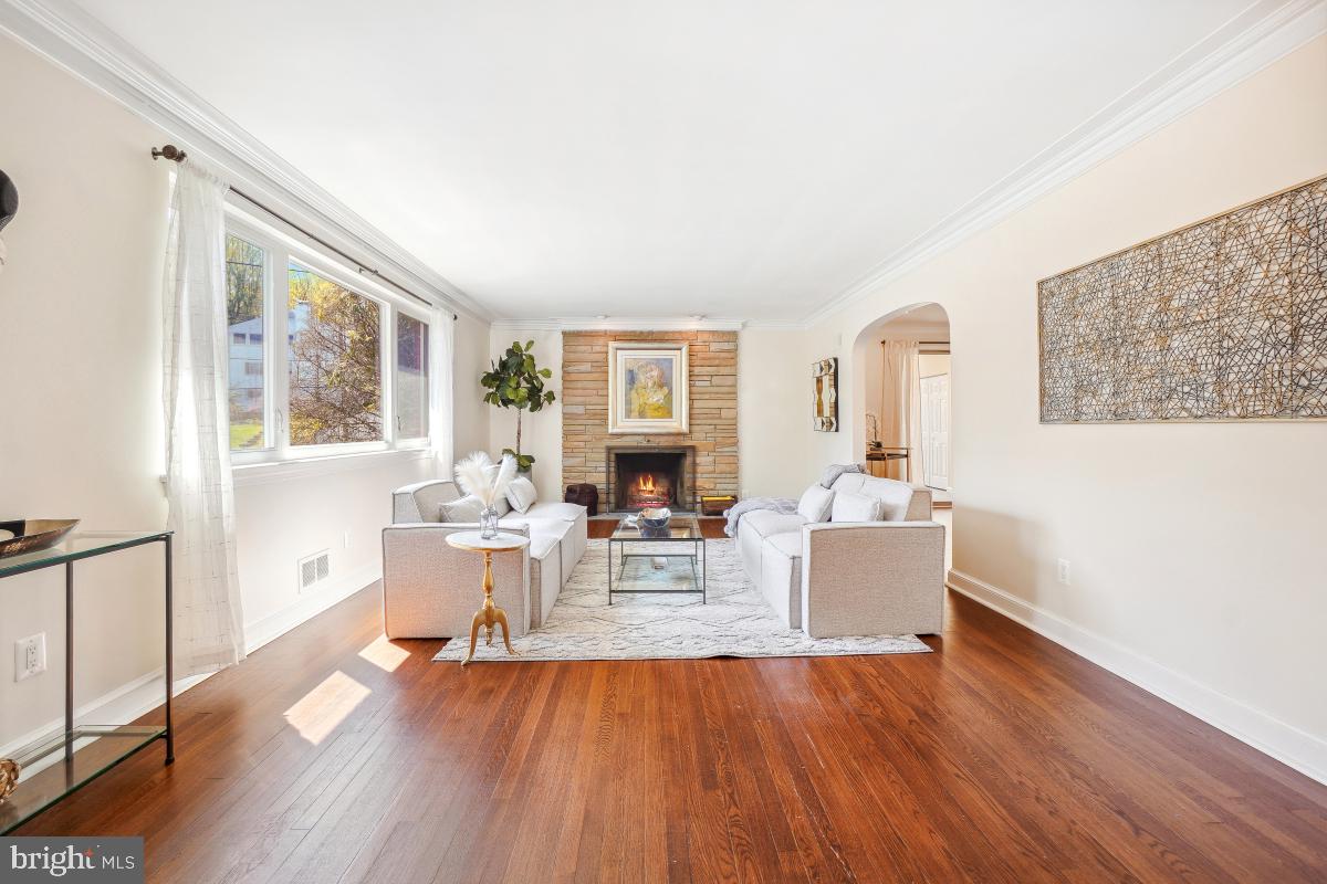1801 PRIMROSE RD NW, WASHINGTON, District Of Columbia 20012, 5 Bedrooms Bedrooms, ,4 BathroomsBathrooms,Residential,For sale,1801 PRIMROSE RD NW,DCDC2194700 MLS # DCDC2194700