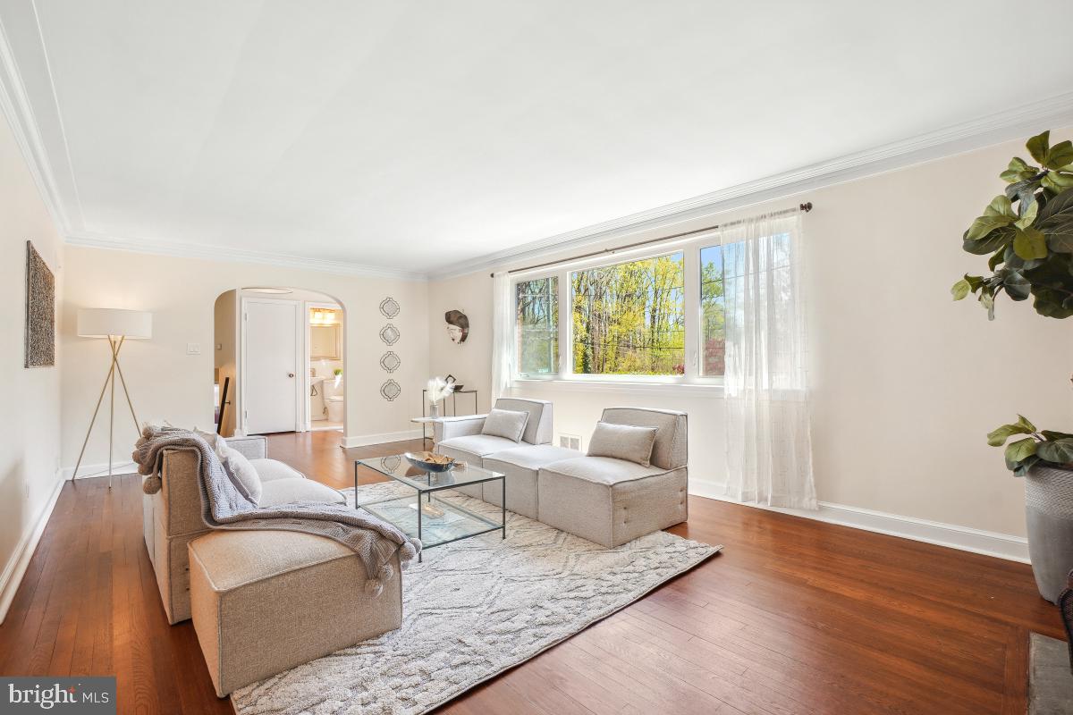 1801 PRIMROSE RD NW, WASHINGTON, District Of Columbia 20012, 5 Bedrooms Bedrooms, ,4 BathroomsBathrooms,Residential,For sale,1801 PRIMROSE RD NW,DCDC2194700 MLS # DCDC2194700