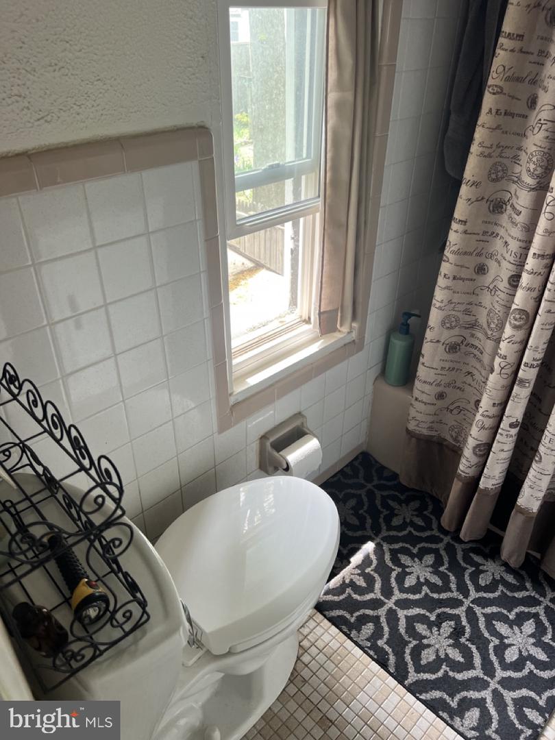 5122 11TH RD S, ARLINGTON, Virginia 22204, 3 Bedrooms Bedrooms, ,1 BathroomBathrooms,Residential,For sale,5122 11TH RD S,VAAR2056682 MLS # VAAR2056682