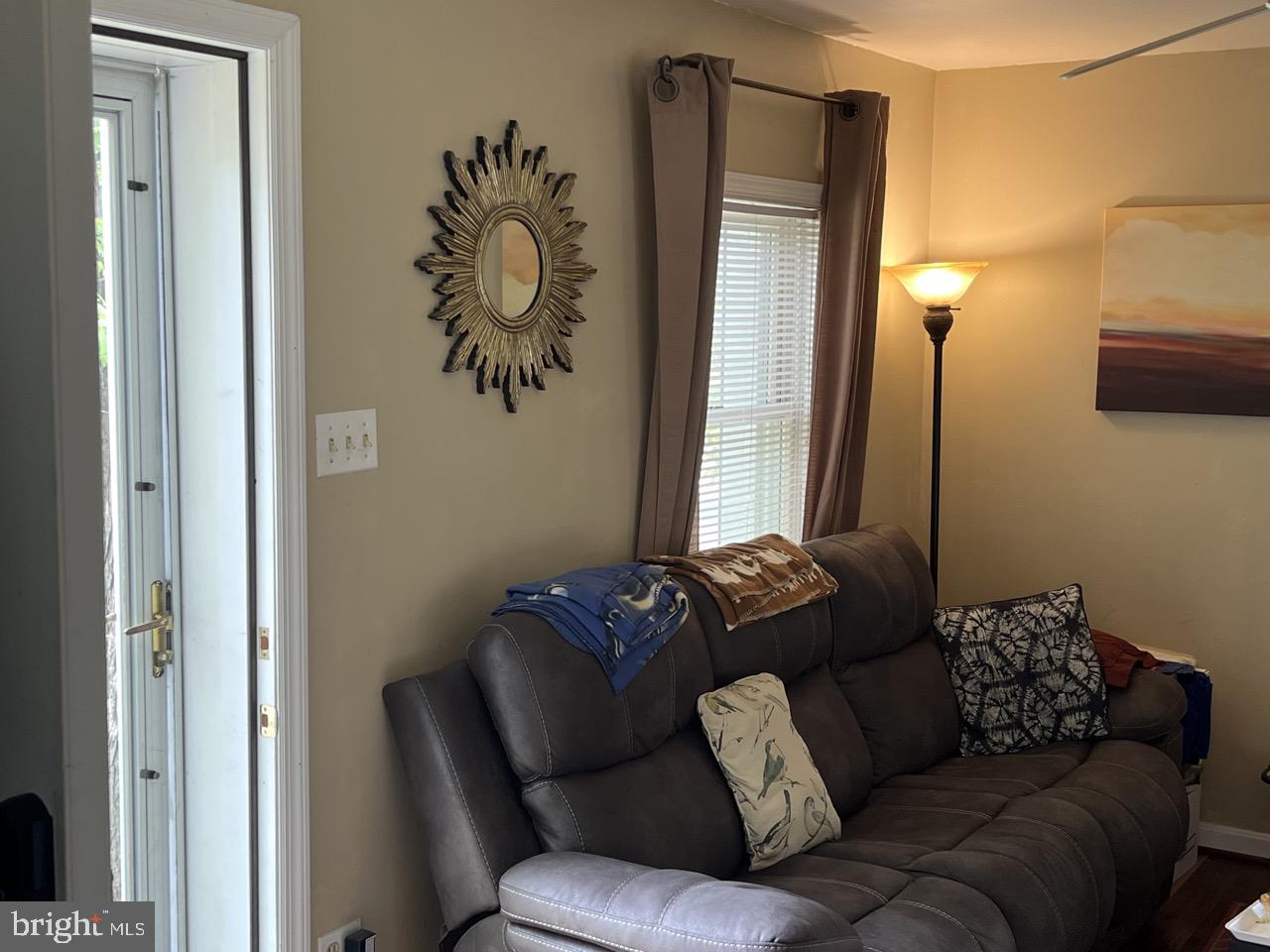 5122 11TH RD S, ARLINGTON, Virginia 22204, 3 Bedrooms Bedrooms, ,1 BathroomBathrooms,Residential,For sale,5122 11TH RD S,VAAR2056682 MLS # VAAR2056682