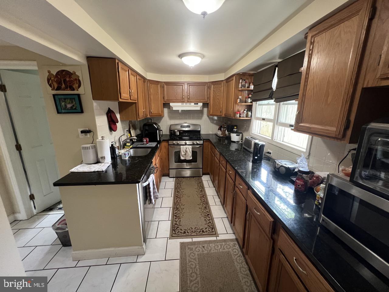 5122 11TH RD S, ARLINGTON, Virginia 22204, 3 Bedrooms Bedrooms, ,1 BathroomBathrooms,Residential,For sale,5122 11TH RD S,VAAR2056682 MLS # VAAR2056682