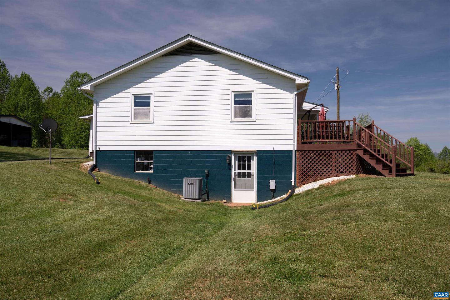 2298 THOROUGHFARE LN, BRIGHTWOOD, Virginia 22715, 3 Bedrooms Bedrooms, ,2 BathroomsBathrooms,Residential,For sale,2298 THOROUGHFARE LN,663974 MLS # 663974
