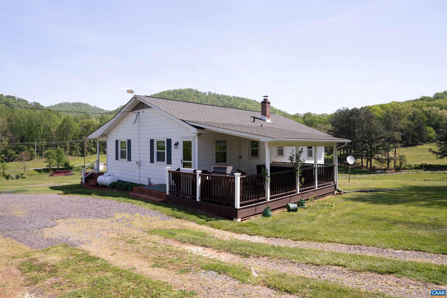 2298 THOROUGHFARE RD, BRIGHTWOOD, Virginia 22715, 3 Bedrooms Bedrooms, ,2 BathroomsBathrooms,Farm,For sale,2298 THOROUGHFARE RD,663974 MLS # 663974