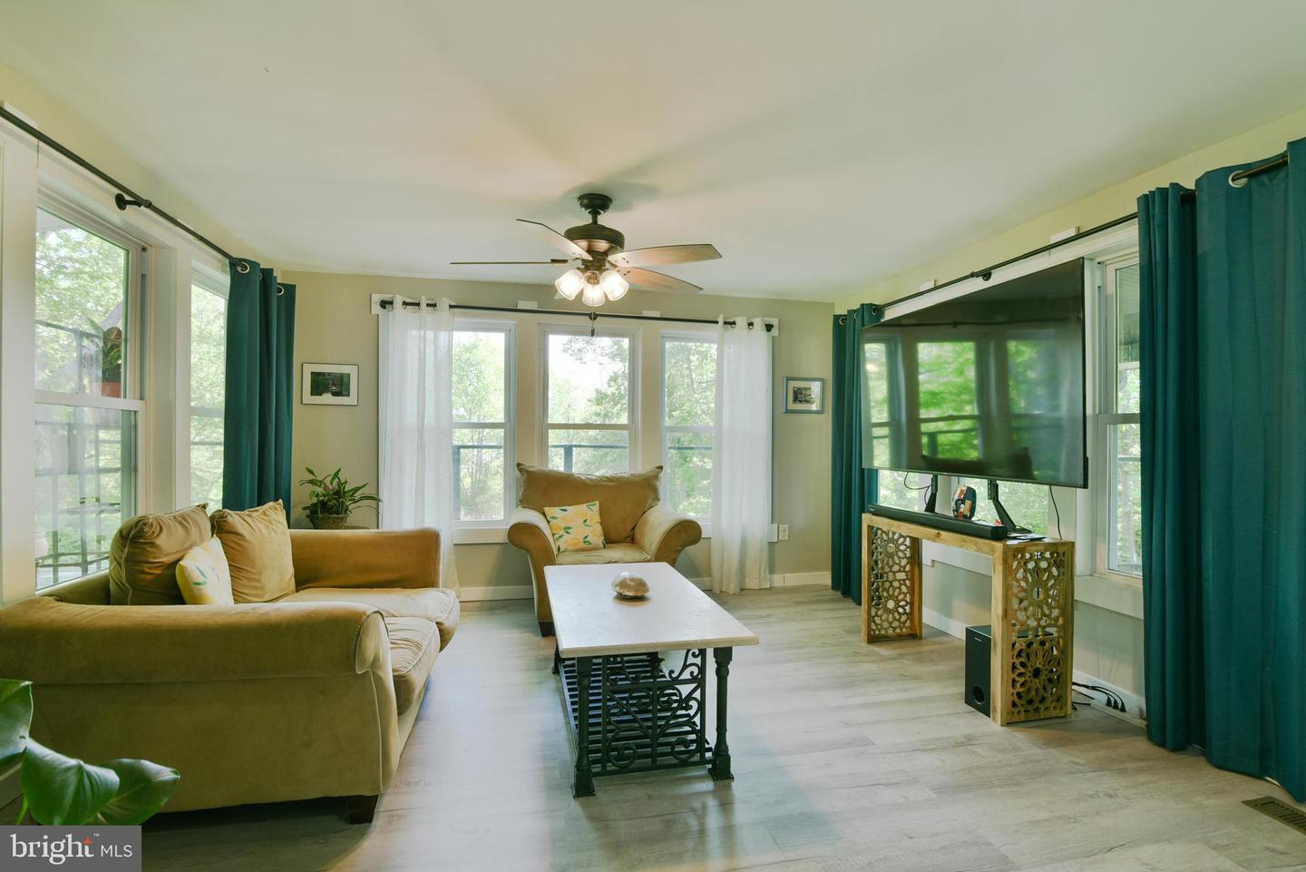 26 ANCHOR LN, COLONIAL BEACH, Virginia 22443, 3 Bedrooms Bedrooms, 5 Rooms Rooms,2 BathroomsBathrooms,Residential,For sale,26 ANCHOR LN,VAWE2008822 MLS # VAWE2008822
