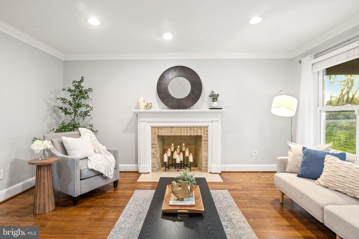 12717 MELVILLE LN, FAIRFAX, Virginia 22033, 4 Bedrooms Bedrooms, ,3 BathroomsBathrooms,Residential,For sale,12717 MELVILLE LN,VAFX2238420 MLS # VAFX2238420