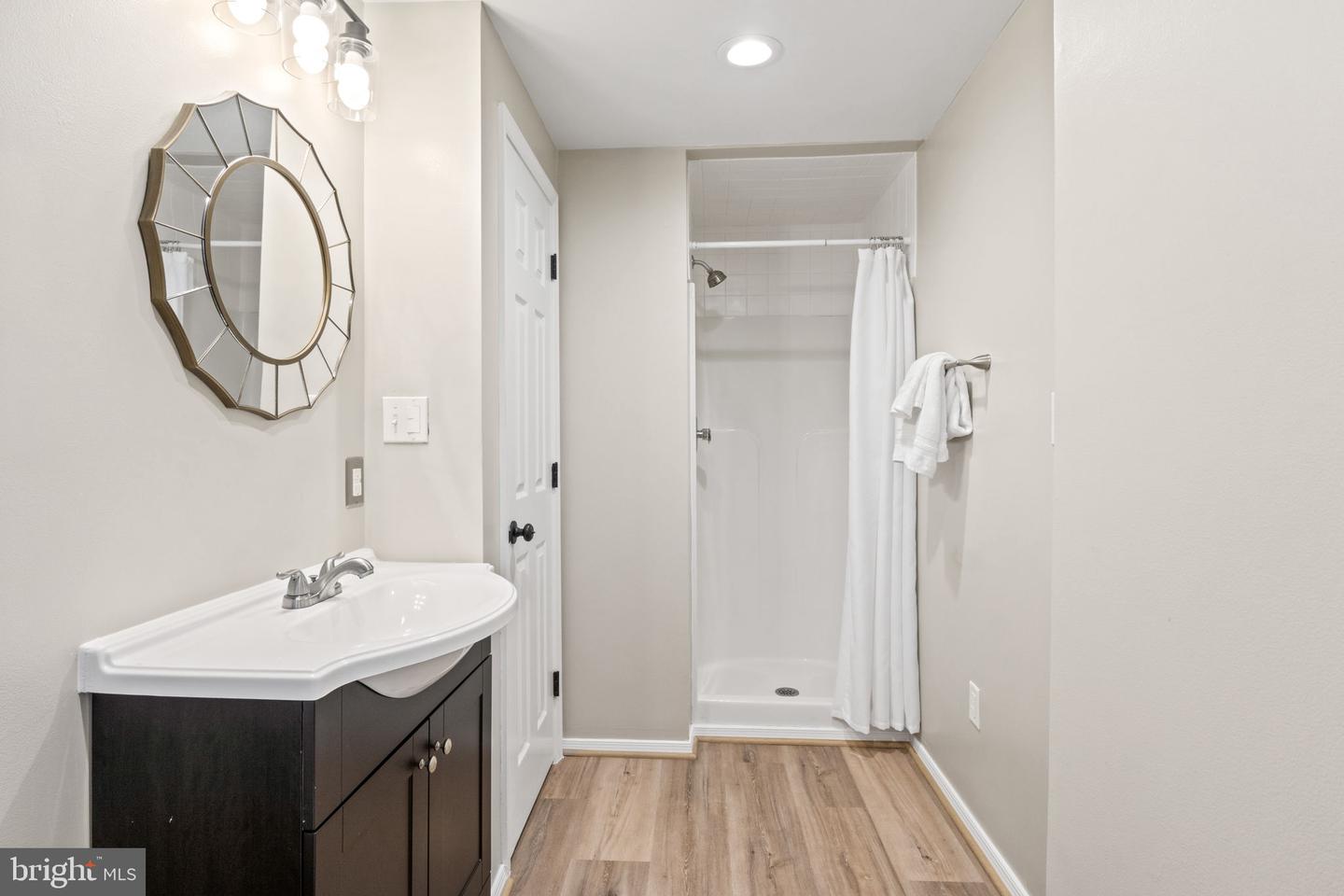 12717 MELVILLE LN, FAIRFAX, Virginia 22033, 4 Bedrooms Bedrooms, ,3 BathroomsBathrooms,Residential,For sale,12717 MELVILLE LN,VAFX2238420 MLS # VAFX2238420