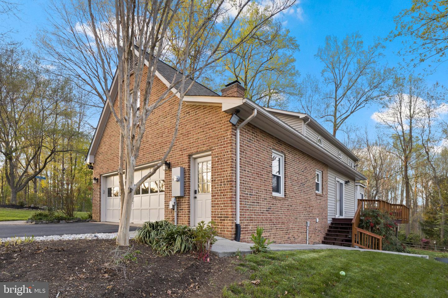 12717 MELVILLE LN, FAIRFAX, Virginia 22033, 4 Bedrooms Bedrooms, ,3 BathroomsBathrooms,Residential,For sale,12717 MELVILLE LN,VAFX2238420 MLS # VAFX2238420