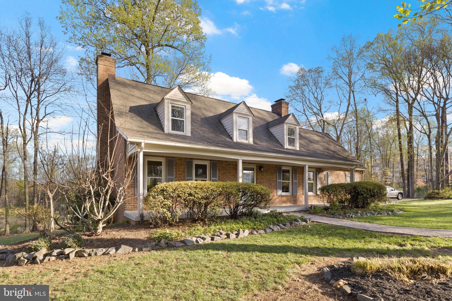 12717 MELVILLE LN, FAIRFAX, Virginia 22033, 4 Bedrooms Bedrooms, ,3 BathroomsBathrooms,Residential,For sale,12717 MELVILLE LN,VAFX2238420 MLS # VAFX2238420
