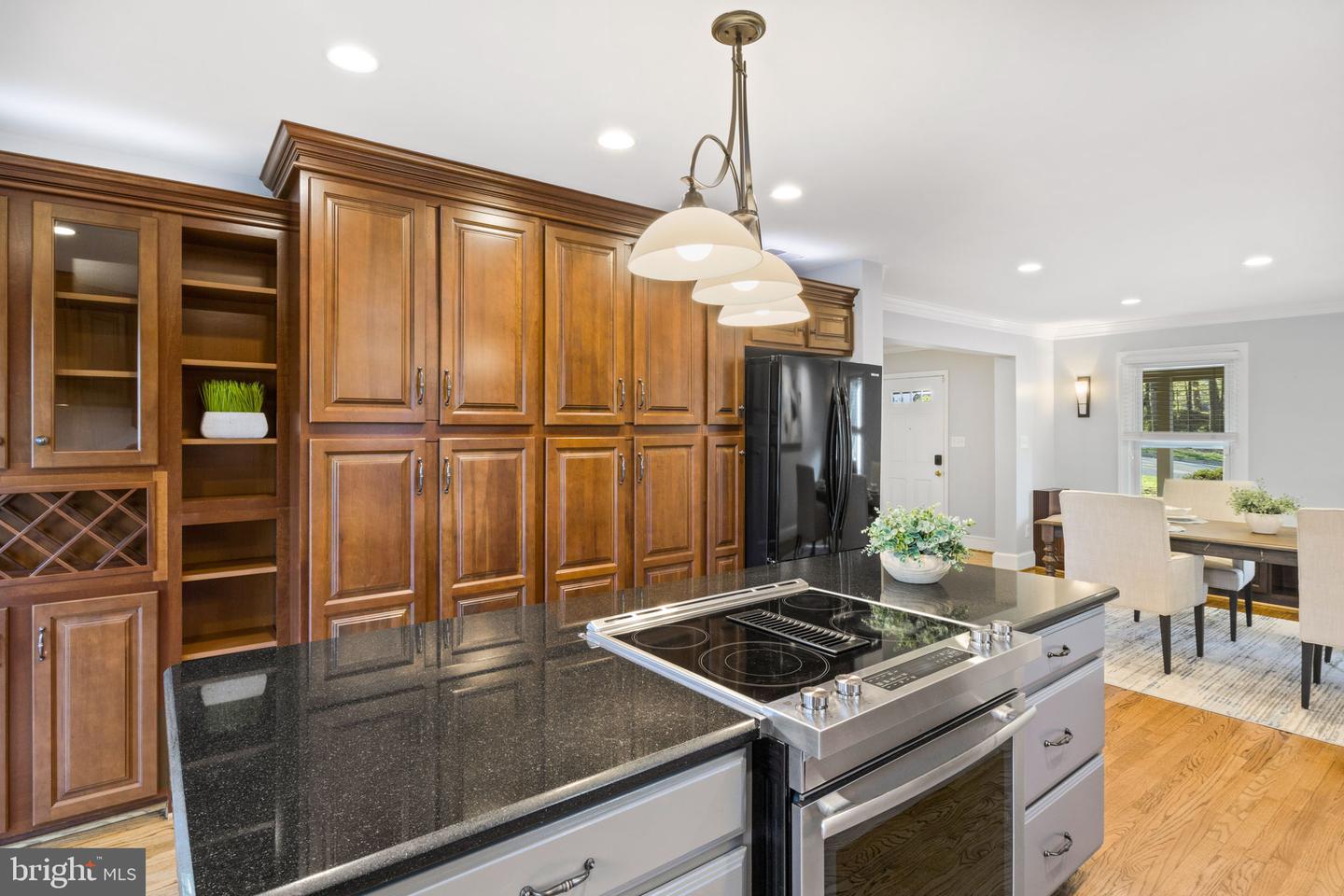 12717 MELVILLE LN, FAIRFAX, Virginia 22033, 4 Bedrooms Bedrooms, ,3 BathroomsBathrooms,Residential,For sale,12717 MELVILLE LN,VAFX2238420 MLS # VAFX2238420