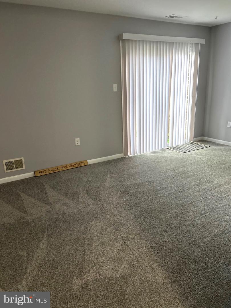 2940 BUELL CT, DUMFRIES, Virginia 22026, 3 Bedrooms Bedrooms, ,2 BathroomsBathrooms,Residential,For sale,2940 BUELL CT,VAPW2093990 MLS # VAPW2093990