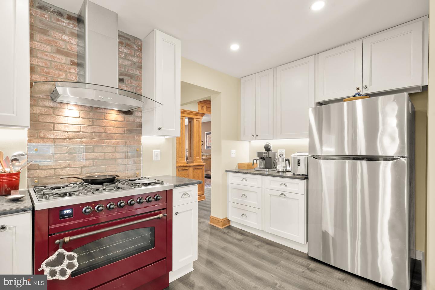 2205 IVOR LN, ALEXANDRIA, Virginia 22304, 4 Bedrooms Bedrooms, ,3 BathroomsBathrooms,Residential,For sale,2205 IVOR LN,VAAX2044974 MLS # VAAX2044974