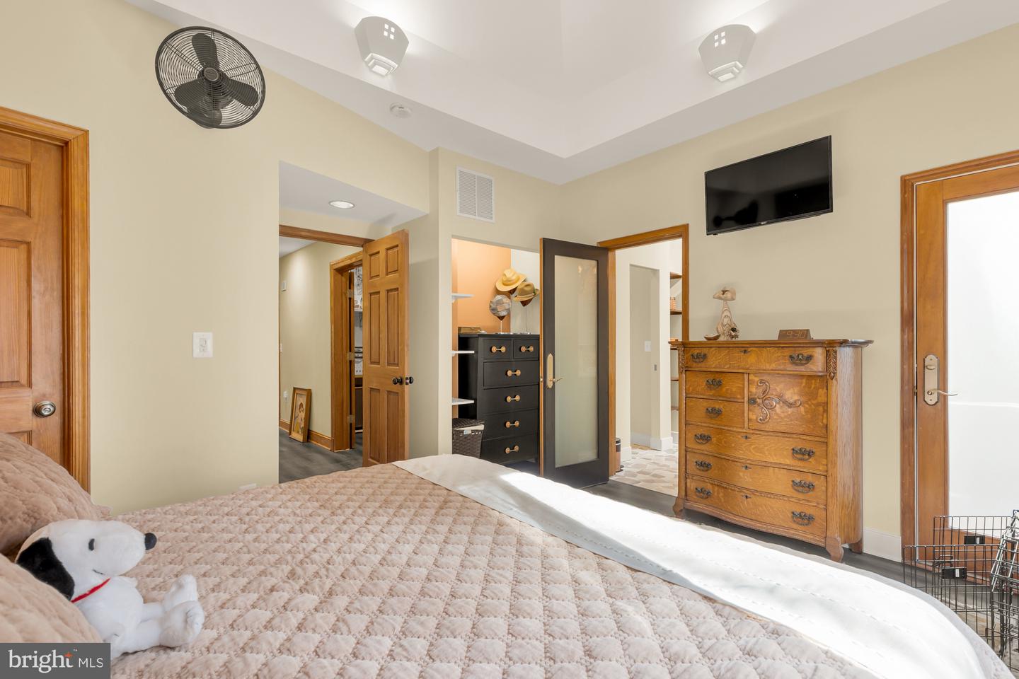 2205 IVOR LN, ALEXANDRIA, Virginia 22304, 4 Bedrooms Bedrooms, ,3 BathroomsBathrooms,Residential,For sale,2205 IVOR LN,VAAX2044974 MLS # VAAX2044974