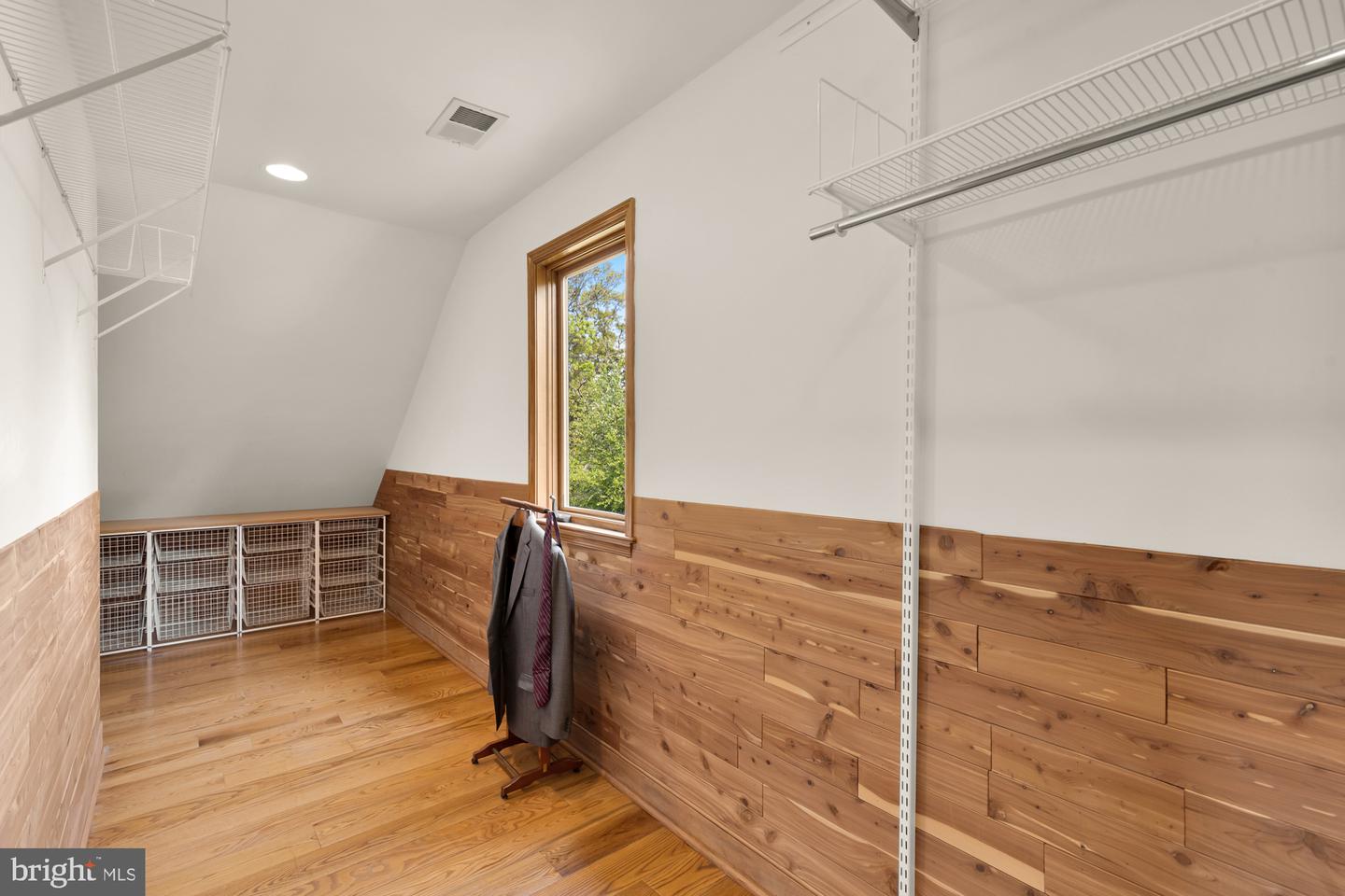 2205 IVOR LN, ALEXANDRIA, Virginia 22304, 4 Bedrooms Bedrooms, ,3 BathroomsBathrooms,Residential,For sale,2205 IVOR LN,VAAX2044974 MLS # VAAX2044974