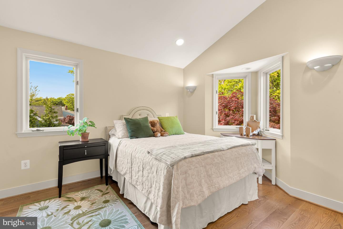 2205 IVOR LN, ALEXANDRIA, Virginia 22304, 4 Bedrooms Bedrooms, ,3 BathroomsBathrooms,Residential,For sale,2205 IVOR LN,VAAX2044974 MLS # VAAX2044974