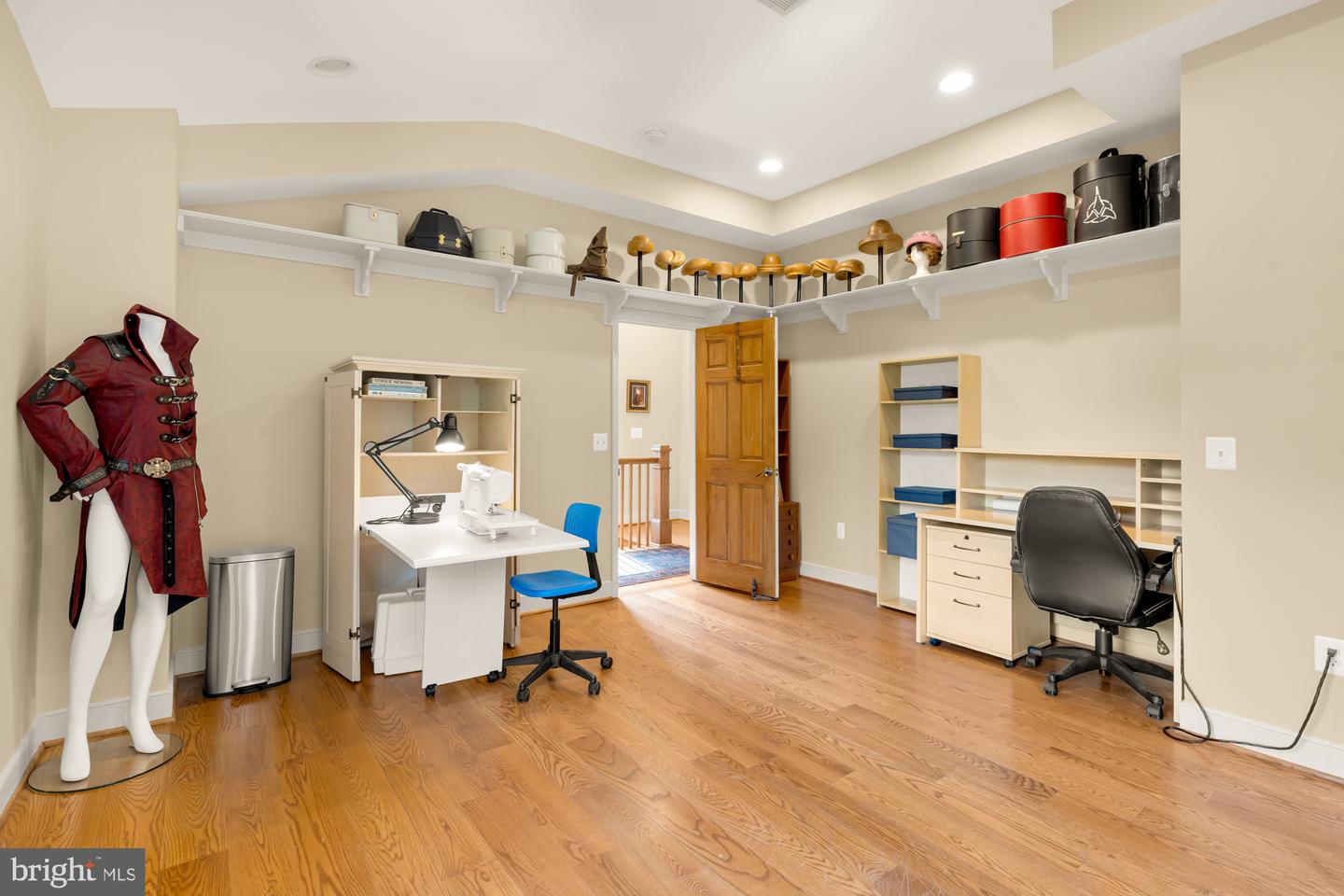 2205 IVOR LN, ALEXANDRIA, Virginia 22304, 4 Bedrooms Bedrooms, ,3 BathroomsBathrooms,Residential,For sale,2205 IVOR LN,VAAX2044974 MLS # VAAX2044974