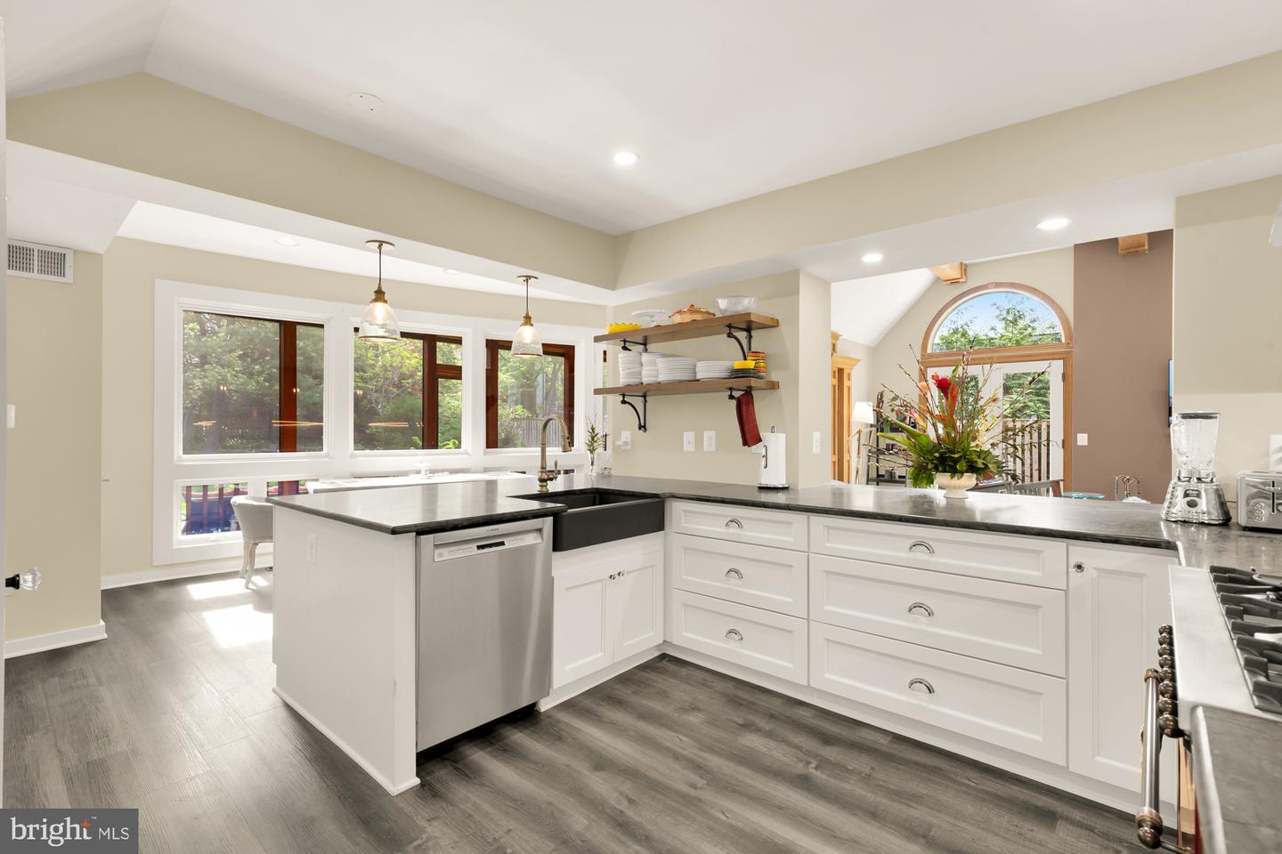 2205 IVOR LN, ALEXANDRIA, Virginia 22304, 4 Bedrooms Bedrooms, ,3 BathroomsBathrooms,Residential,For sale,2205 IVOR LN,VAAX2044974 MLS # VAAX2044974