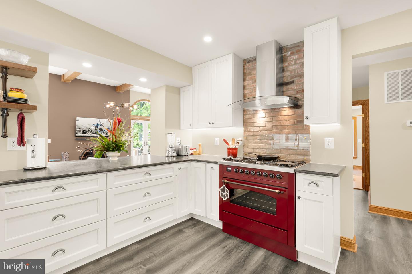 2205 IVOR LN, ALEXANDRIA, Virginia 22304, 4 Bedrooms Bedrooms, ,3 BathroomsBathrooms,Residential,For sale,2205 IVOR LN,VAAX2044974 MLS # VAAX2044974