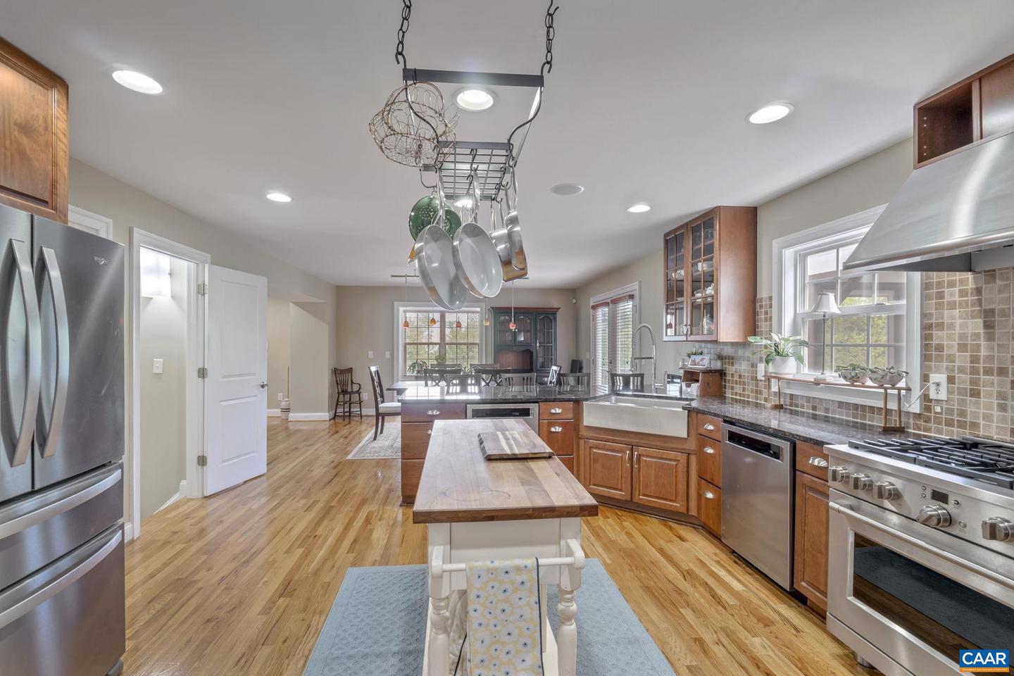 504 GLEN CIR, TROY, Virginia 22974, 6 Bedrooms Bedrooms, ,5 BathroomsBathrooms,Residential,For sale,504 GLEN CIR,664088 MLS # 664088