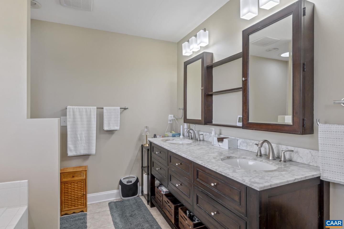 504 GLEN CIR, TROY, Virginia 22974, 6 Bedrooms Bedrooms, ,5 BathroomsBathrooms,Residential,For sale,504 GLEN CIR,664088 MLS # 664088