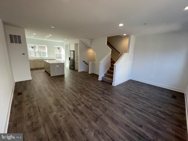 12 MURAL WALK NE, WASHINGTON, District Of Columbia 20011, 4 Bedrooms Bedrooms, ,3 BathroomsBathrooms,Residential,For sale,12 MURAL WALK NE,DCDC2199086 MLS # DCDC2199086