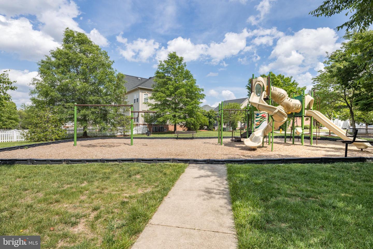 10452 TENTH ALABAMA WAY, BRISTOW, Virginia 20136, 4 Bedrooms Bedrooms, ,2 BathroomsBathrooms,Residential,For sale,10452 TENTH ALABAMA WAY,VAPW2094024 MLS # VAPW2094024