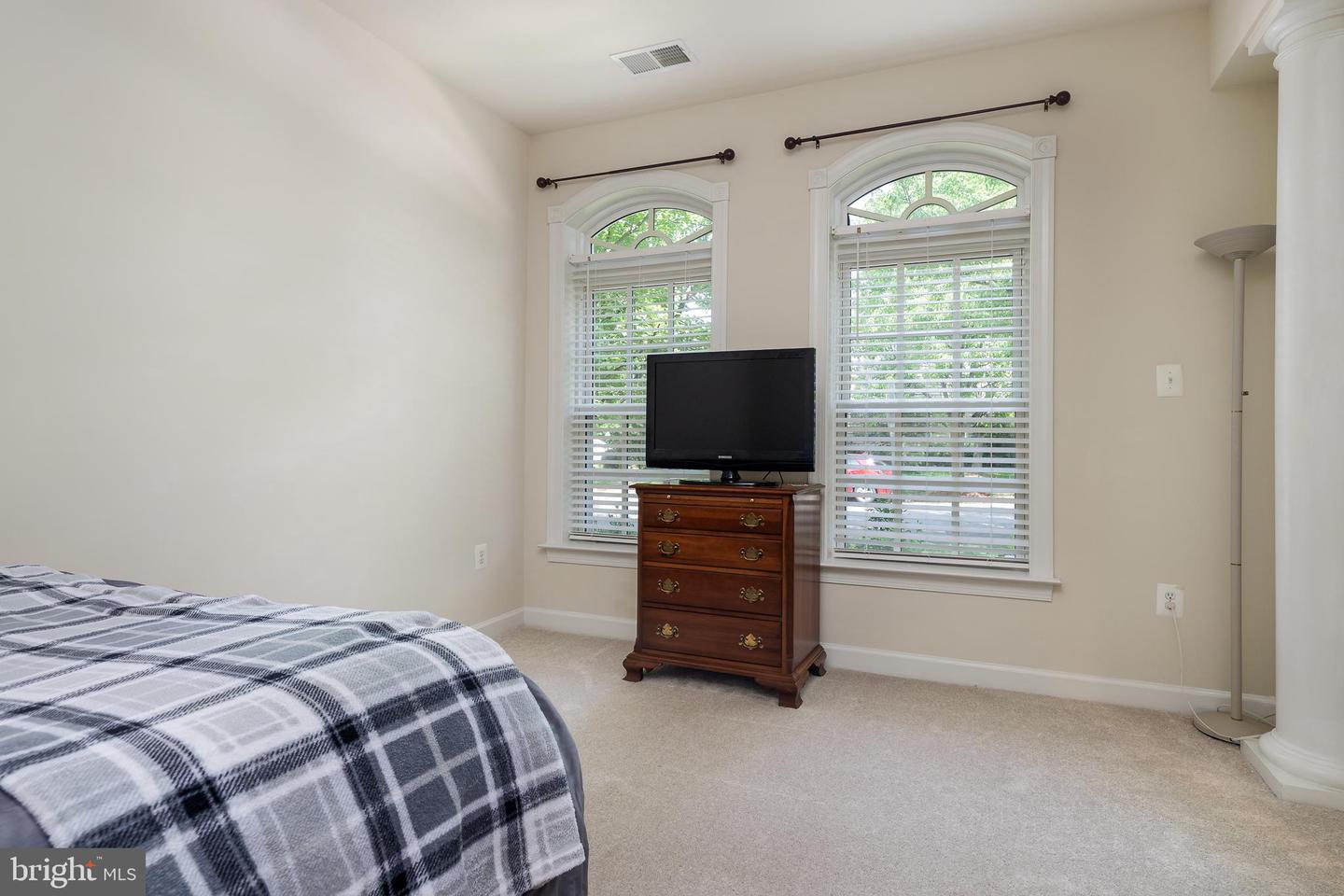 10452 TENTH ALABAMA WAY, BRISTOW, Virginia 20136, 4 Bedrooms Bedrooms, ,2 BathroomsBathrooms,Residential,For sale,10452 TENTH ALABAMA WAY,VAPW2094024 MLS # VAPW2094024