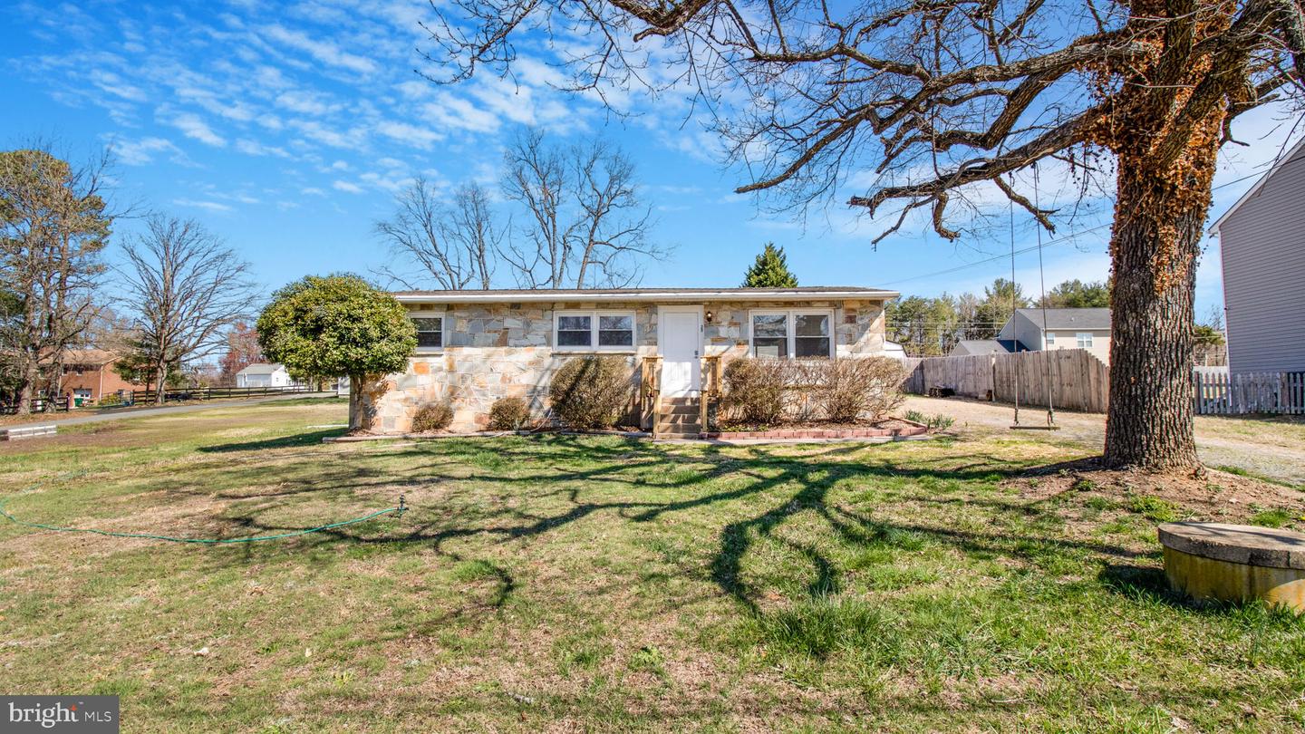25 VIRGINIA AVE, FREDERICKSBURG, Virginia 22405, 3 Bedrooms Bedrooms, ,2 BathroomsBathrooms,Residential,For sale,25 VIRGINIA AVE,VAST2038536 MLS # VAST2038536