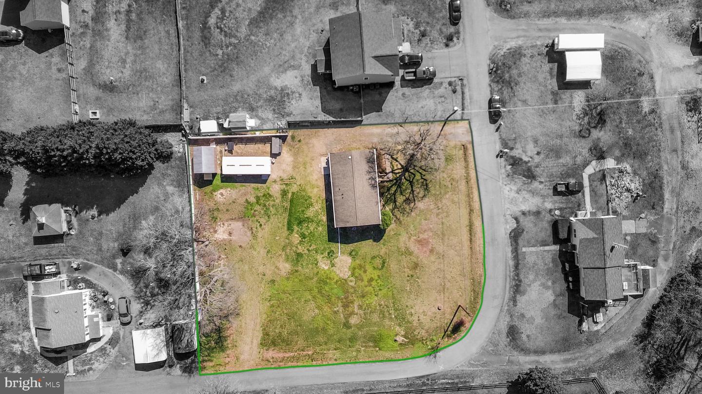 25 VIRGINIA AVE, FREDERICKSBURG, Virginia 22405, 3 Bedrooms Bedrooms, ,2 BathroomsBathrooms,Residential,For sale,25 VIRGINIA AVE,VAST2038536 MLS # VAST2038536