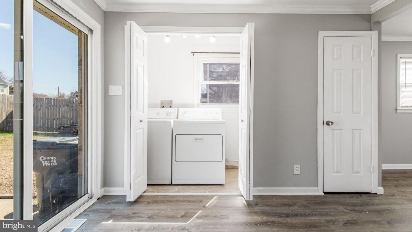 25 VIRGINIA AVE, FREDERICKSBURG, Virginia 22405, 3 Bedrooms Bedrooms, ,2 BathroomsBathrooms,Residential,For sale,25 VIRGINIA AVE,VAST2038536 MLS # VAST2038536
