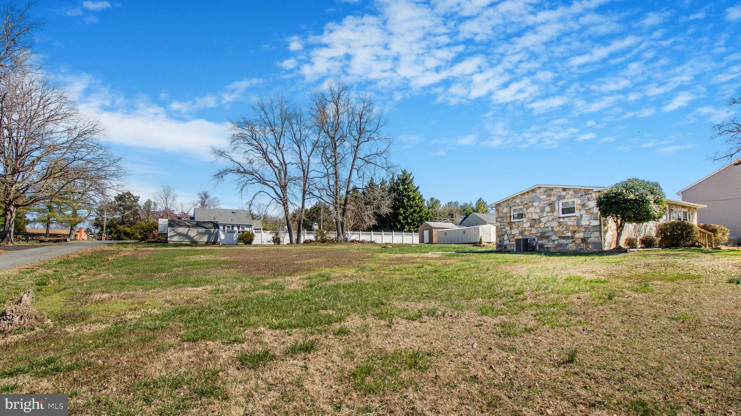 25 VIRGINIA AVE, FREDERICKSBURG, Virginia 22405, 3 Bedrooms Bedrooms, ,2 BathroomsBathrooms,Residential,For sale,25 VIRGINIA AVE,VAST2038536 MLS # VAST2038536
