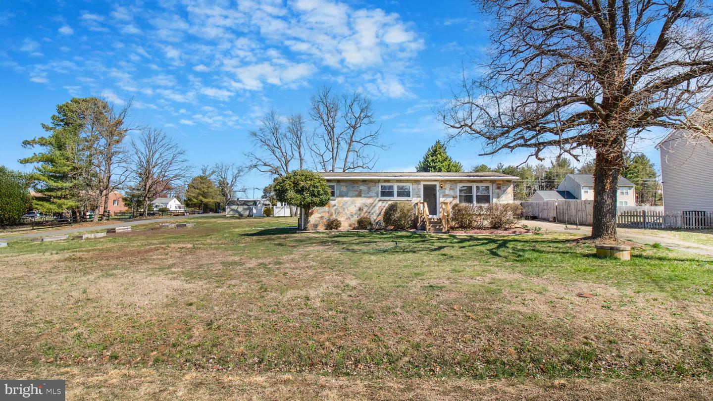 25 VIRGINIA AVE, FREDERICKSBURG, Virginia 22405, 3 Bedrooms Bedrooms, ,2 BathroomsBathrooms,Residential,For sale,25 VIRGINIA AVE,VAST2038536 MLS # VAST2038536