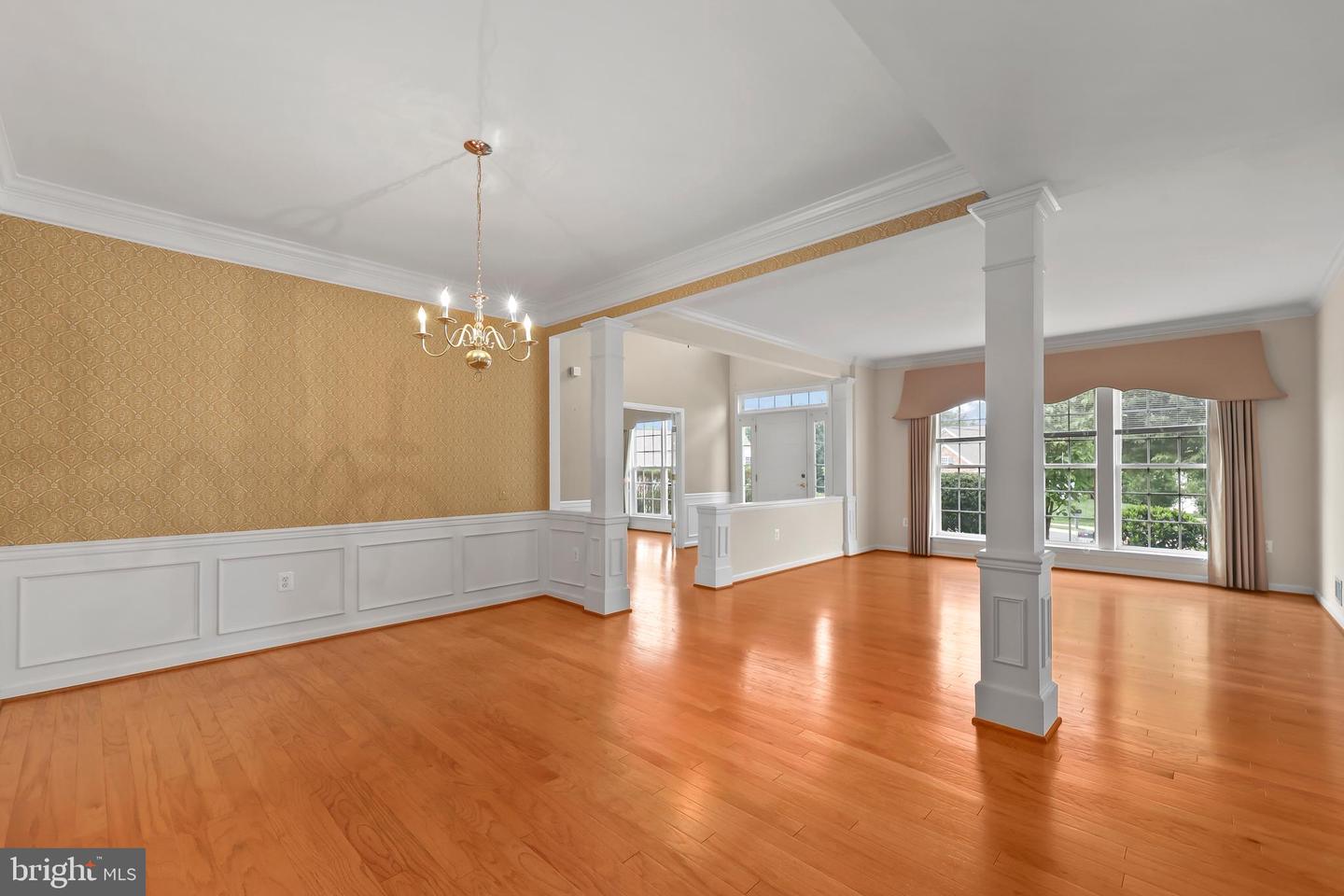 1988 PENFOLD CT, WOODBRIDGE, Virginia 22192, 4 Bedrooms Bedrooms, ,3 BathroomsBathrooms,Residential,For sale,1988 PENFOLD CT,VAPW2094032 MLS # VAPW2094032