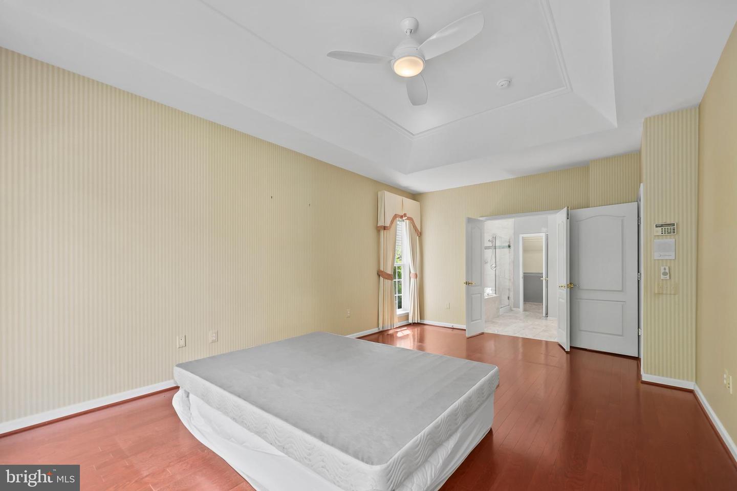 1988 PENFOLD CT, WOODBRIDGE, Virginia 22192, 4 Bedrooms Bedrooms, ,3 BathroomsBathrooms,Residential,For sale,1988 PENFOLD CT,VAPW2094032 MLS # VAPW2094032