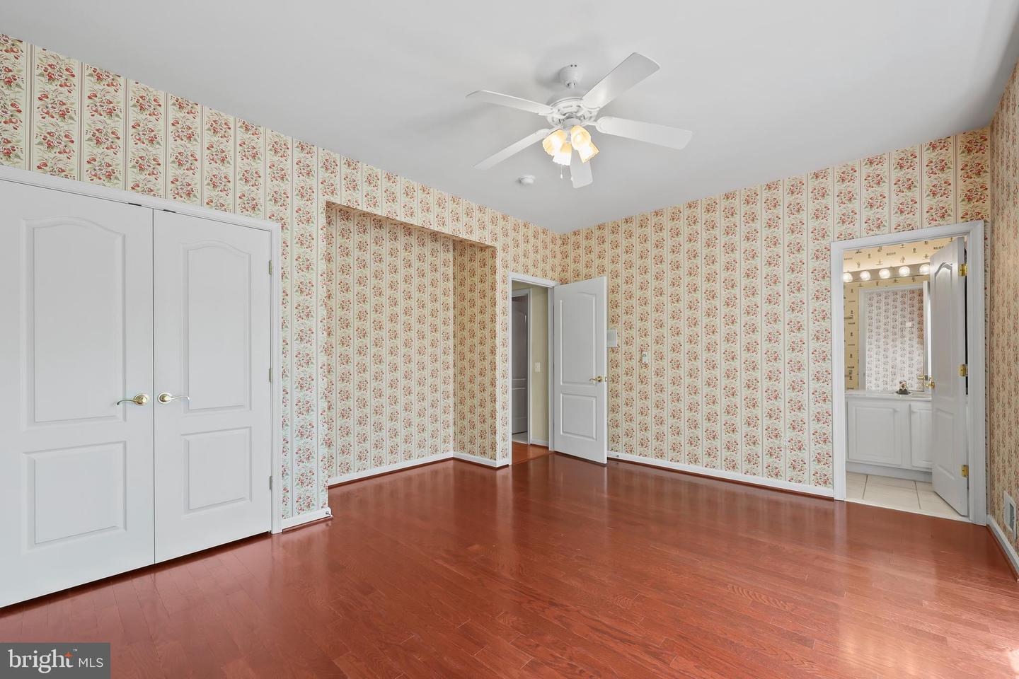 1988 PENFOLD CT, WOODBRIDGE, Virginia 22192, 4 Bedrooms Bedrooms, ,3 BathroomsBathrooms,Residential,For sale,1988 PENFOLD CT,VAPW2094032 MLS # VAPW2094032