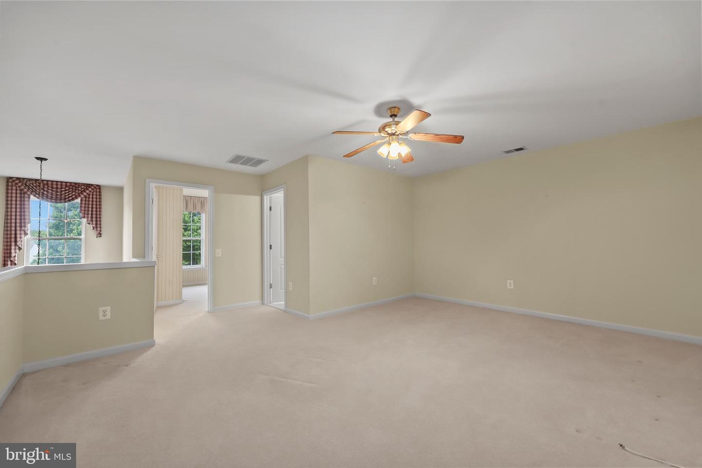 1988 PENFOLD CT, WOODBRIDGE, Virginia 22192, 4 Bedrooms Bedrooms, ,3 BathroomsBathrooms,Residential,For sale,1988 PENFOLD CT,VAPW2094032 MLS # VAPW2094032